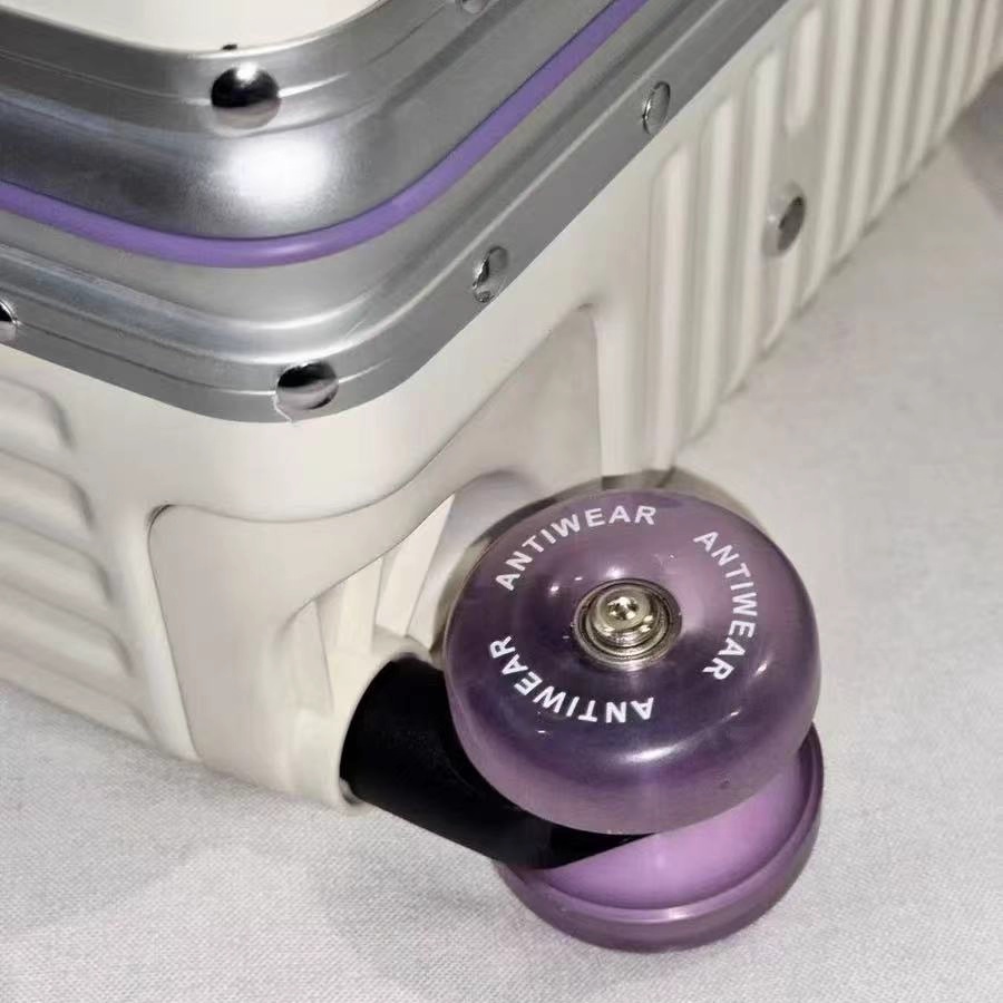 Valise cadre en aluminium avec - Aluminum Frame Carry On Luggage avis et prix